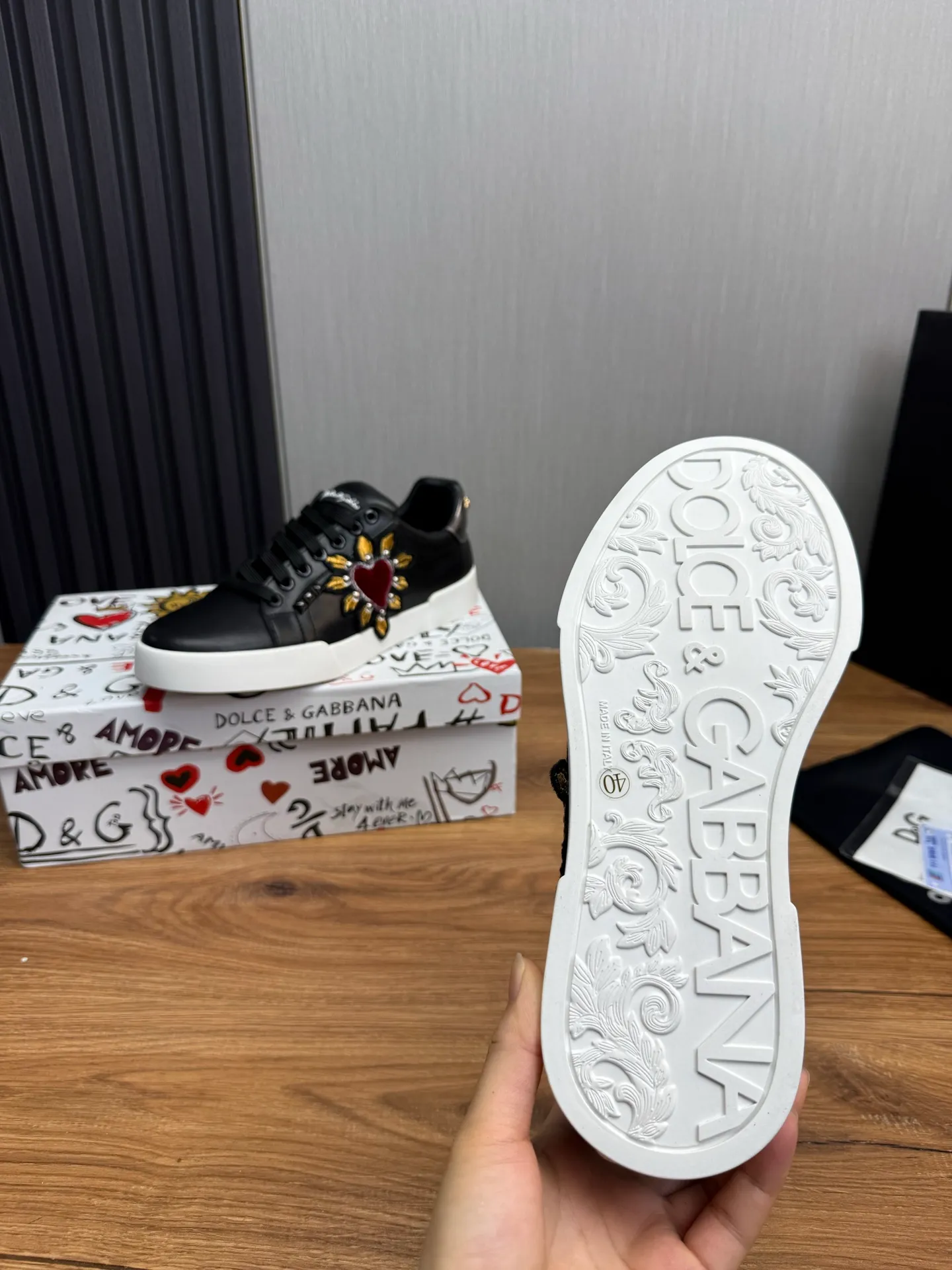 Men's men's shoes💰460💰Dolce & gabbana (DG) official website synchronized new models💥1 fashion hot models: 1 exclusive mold opening ✅ imported cowhide for the upper, unique brand style logo upper 💥sheepskin foot pads 🐑original private mold outsole ✔️36-44 (38.45 custom-made, non-refundable)